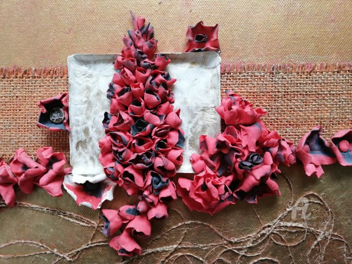 "Fleurs 004 - Rêve d…" başlıklı Kolaj Liliana Lazar tarafından, Orijinal sanat, Kolaj Ahşap Sedye çerçevesi üzerine monte ed…