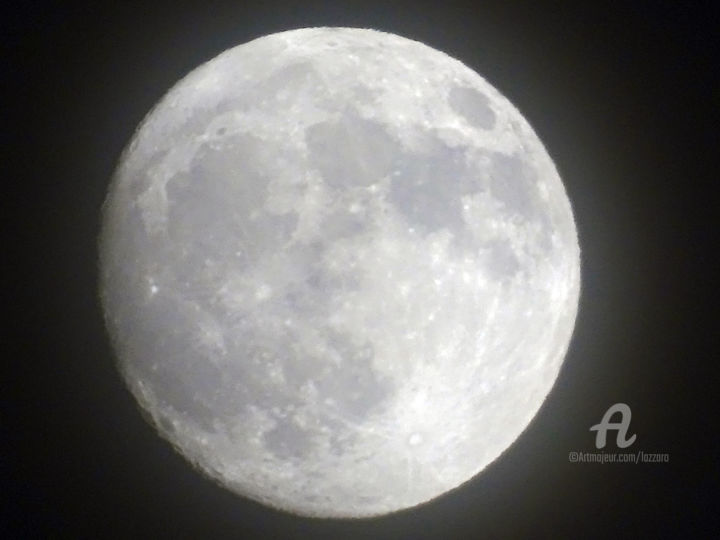 Photography titled "The Moon" by Aurelio Nicolazzo, Original Artwork, Digital Photography