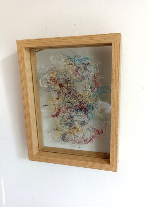 Textile Art titled "Brouillard de fils…" by Léa Coutureau, Original Artwork, Thread Mounted on Glass