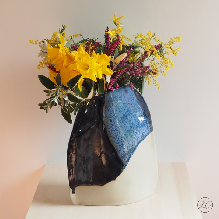 Design intitulée "Vase Le grand bleu" par Léa Croison, Œuvre d'art originale, Accessoires