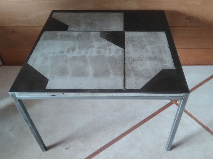 Design titled "Table basse concret…" by François Lebot, Original Art, Furniture