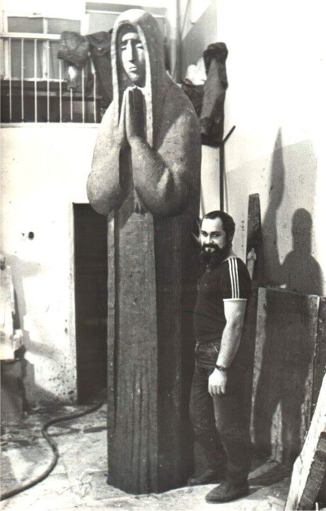 Rzeźba zatytułowany „monument aux victim…” autorstwa Leo Adam (Leonid Shatsylo), Oryginalna praca, Polimerowa glina