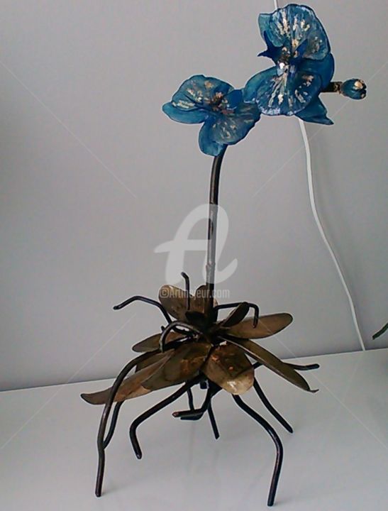 Sculpture titled "Orchidée" by Annesofie, Original Artwork, Metals