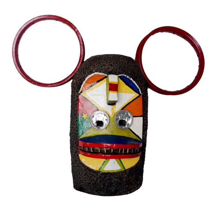 Sculpture titled "Clin d'oeil à Mickey" by Les Jumeaux Ouattara, Original Artwork, Wood