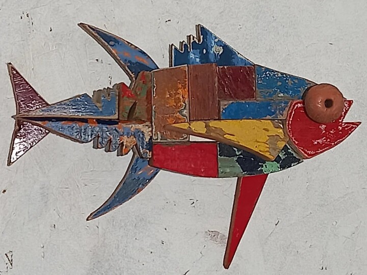 Sculpture intitulée "petit poisson mosaï…" par Jean René Petibon, Œuvre d'art originale, Bois