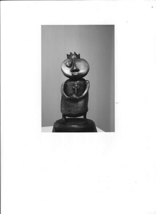 Sculpture titled "King and flower" by Leslie Agreenrod, Original Artwork