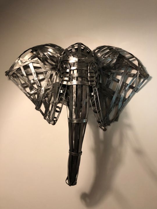 Sculpture titled "Éléphant" by Al, Original Artwork, Metals