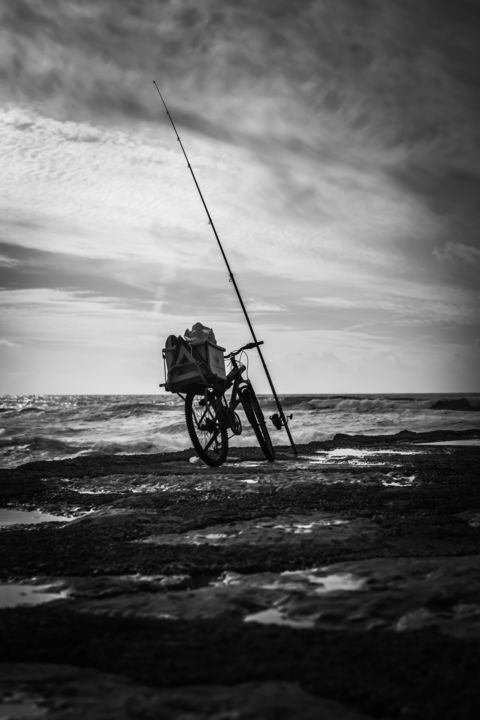 Fotografia intitolato "Fishing" da Andrei Leonenko, Opera d'arte originale, Fotografia digitale