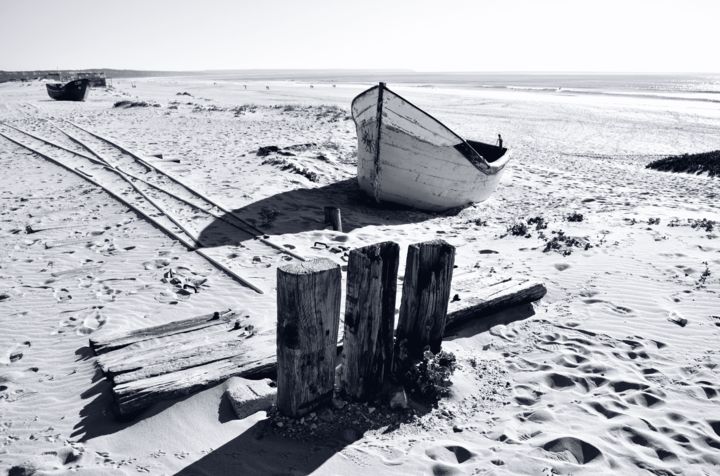 Fotografia intitolato "Abandoned boat" da Andrei Leonenko, Opera d'arte originale, Fotografia digitale