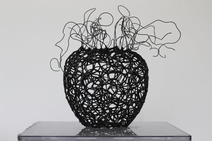 Escultura intitulada ""The Unpredictabili…" por Lima-Netto, Obras de arte originais, Plástico