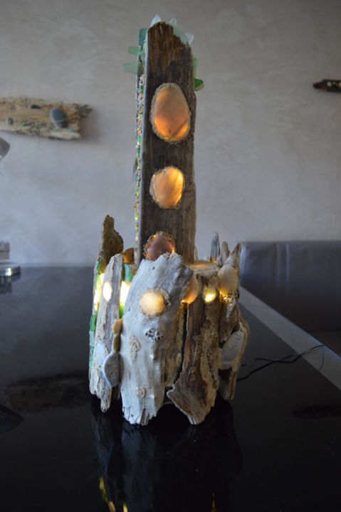 Sculpture titled "le phare" by Lio Parpaleix, Original Artwork