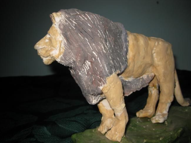 Скульптура под названием "лев" - Lion82, Подлинное произведение искусства, Керамика