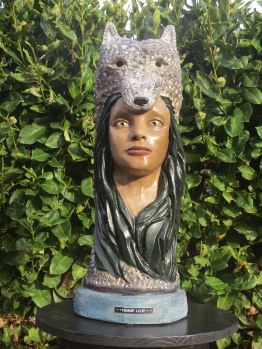Sculpture intitulée "la femme loup" par Lionel Periault, Œuvre d'art originale, Terre cuite