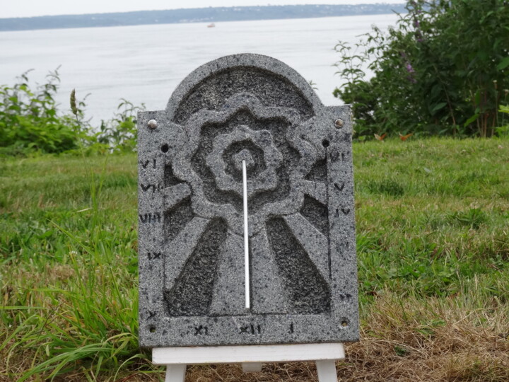 Skulptur mit dem Titel "éclosion" von Loic Carmes, Original-Kunstwerk