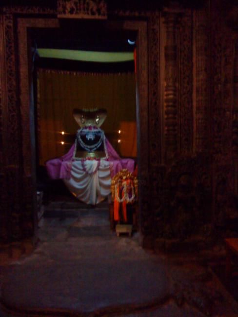 Фотография под названием "Inside Belur temple…" - Lokeswara Rao, Подлинное произведение искусства