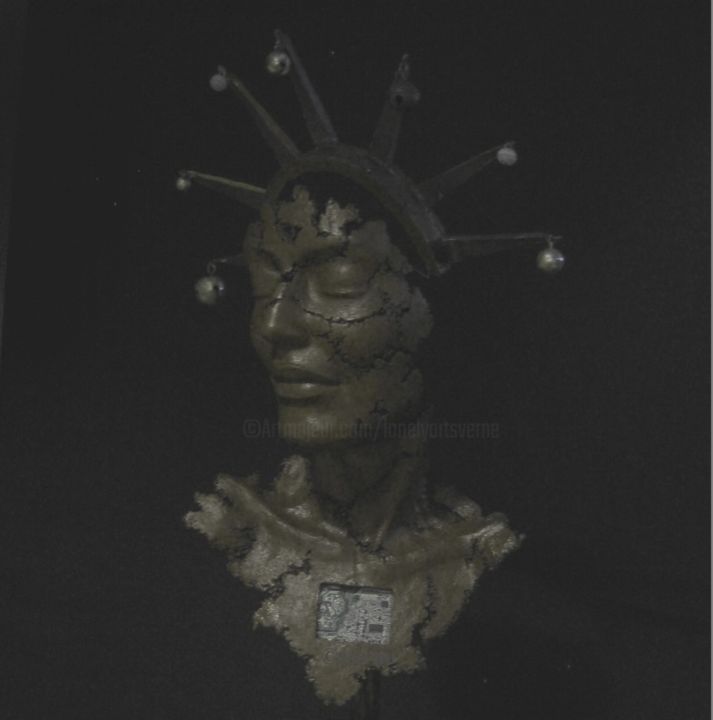 Sculpture intitulée "liberty joker" par Jean-Yves Verne, Œuvre d'art originale, Ciment