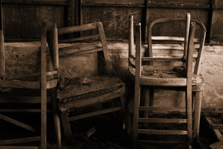 Photography titled "sedie di legno" by Lorenzo Corti, Original Artwork, Digital Photography