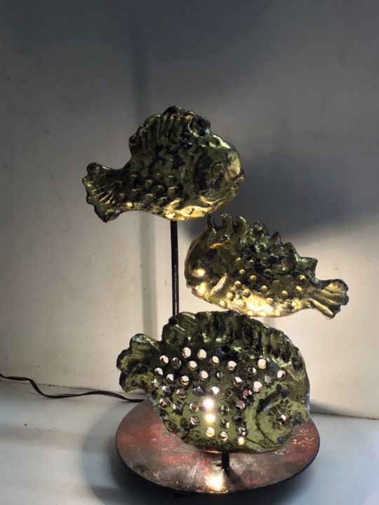 Sculpture titled "Poissons lumineux" by Michel, Original Artwork, Metals