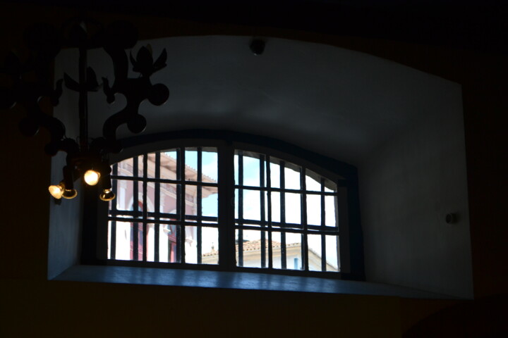 Fotografia intitulada "Window Ouro Preto 11" por Luiz Pantaleão (Panta), Obras de arte originais, Fotografia digital