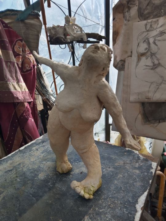 Sculptuur getiteld "G'des rigolotes, Co…" door Lucie Burdy, Origineel Kunstwerk, Klei