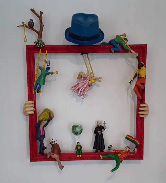 Sculpture titled "Un cadre exclusif" by Lucien-Carol Proulx, Original Artwork, Wood Mounted on Wood Stretcher frame