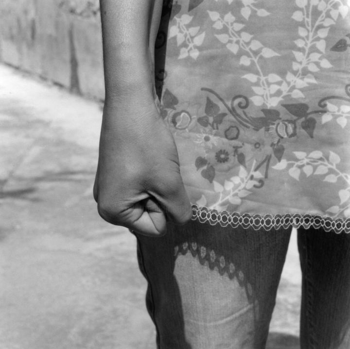 Photographie intitulée "Il Pugno, 9" par Ludovic Michaux (Ludom), Œuvre d'art originale, Photographie argentique