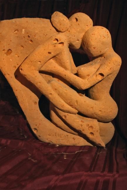 Sculpture titled "Amor Aquatico" by Lugajim, Original Artwork, Stone