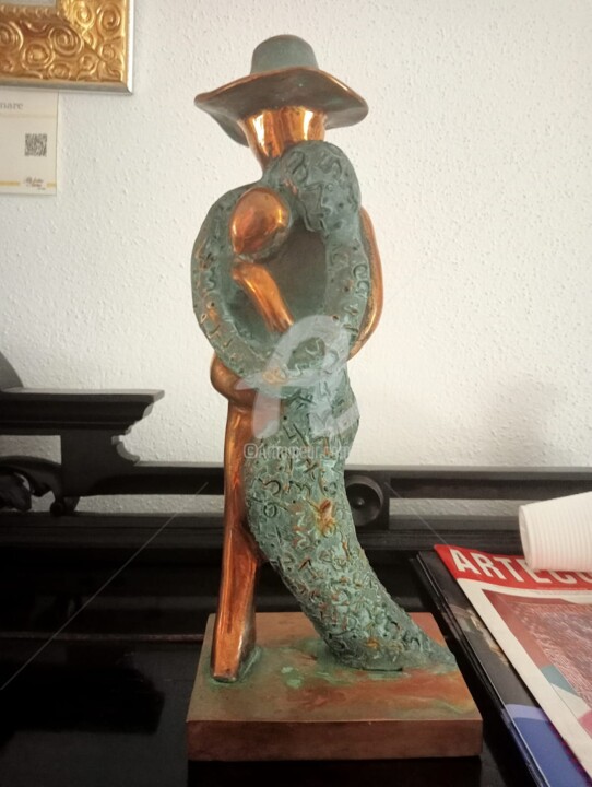 Escultura intitulada "La protezione famil…" por Luigi Basile, Obras de arte originais, Bronze