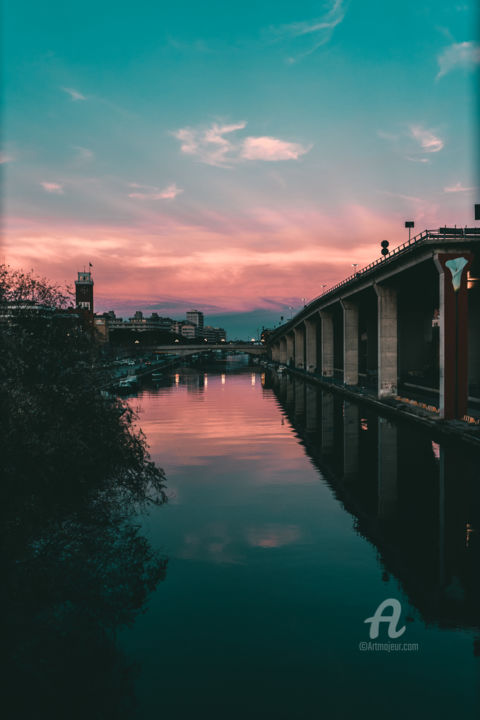 Photography titled "River Sunset" by Luigi Veggetti, Original Artwork, Digital Photography