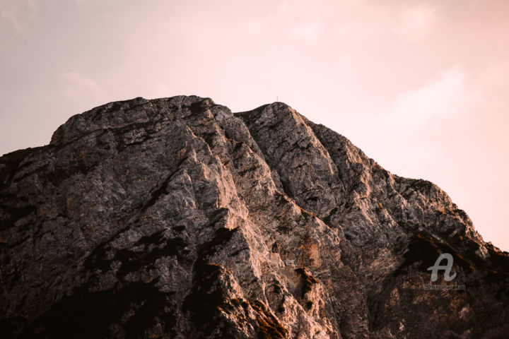 Photography titled "Red Sunset on Rocky…" by Luigi Veggetti, Original Artwork, Digital Photography