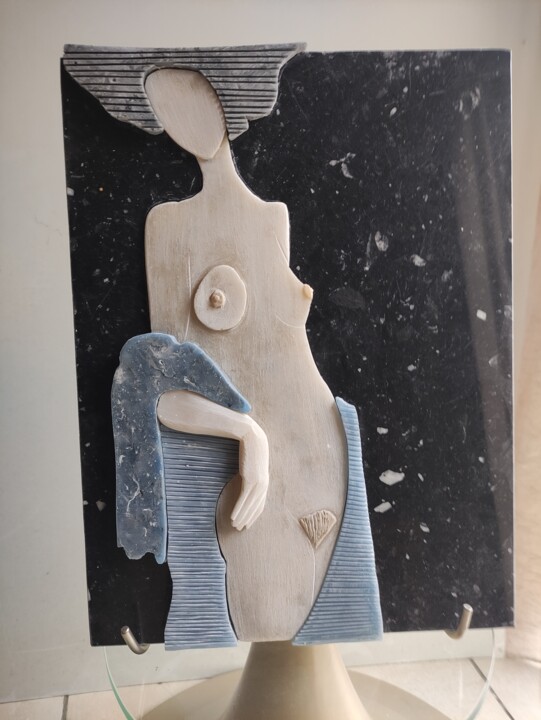 雕塑 标题为“Nú” 由Luiz Queimadela, 原创艺术品, 石