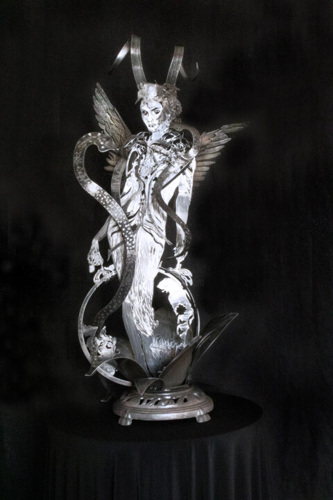Skulptur mit dem Titel "mutation croisée" von Luva Simone, Original-Kunstwerk, Metalle
