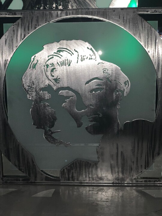 Skulptur mit dem Titel "Marilyn" von Luva Simone, Original-Kunstwerk, Metalle Auf Metall montiert