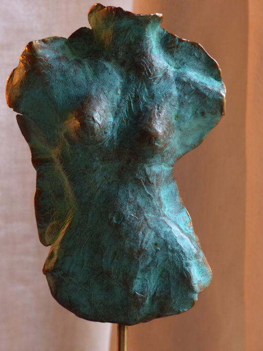 Sculpture titled "demi buste femme #a…" by Bijoux Mailou, Original Artwork, Metals