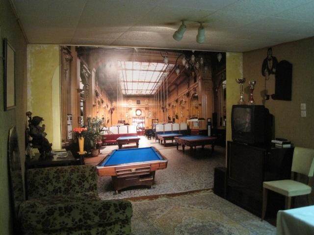 Photographie intitulée "Salle de billard" par Mabdeco, Œuvre d'art originale,
