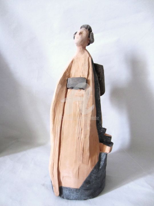 Sculpture titled "kanasawa" by Mabé, Original Artwork, Terra cotta