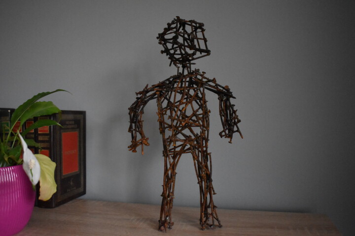 Скульптура под названием "Human" - Maciej Jaszek, Подлинное произведение искусства, Металлы