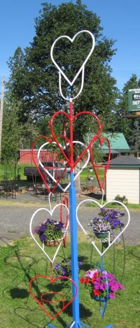 Sculpture intitulée "heart hangers on di…" par Mac, Œuvre d'art originale