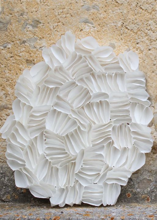 Sculpture titled "aube" by Anja Madsen Pernot, Original Artwork, Paper