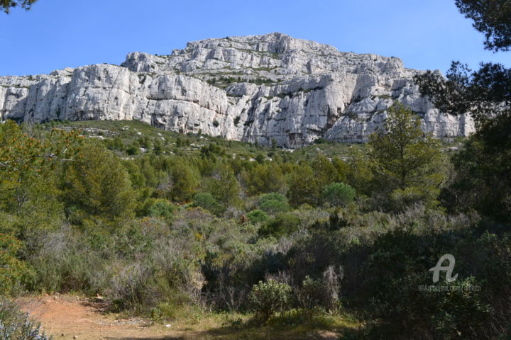 Photography titled "Calanque de Sugiton…" by Mariska Ma Veepilaikaliyamma, Original Artwork