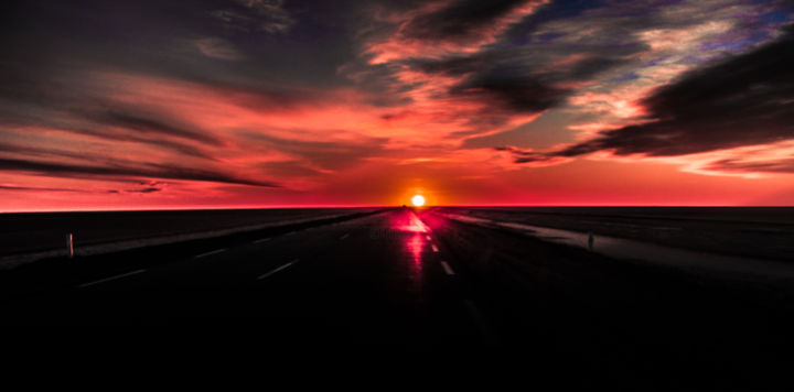 Photographie intitulée "coucher de soleil" par Mira, Œuvre d'art originale, Photographie numérique