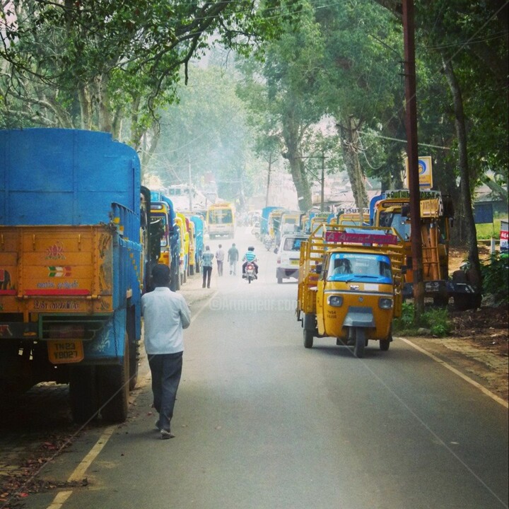 Fotografia intitolato "Yercaud transport" da Mama Oursa, Opera d'arte originale