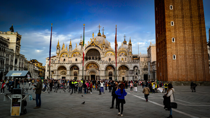 Photographie intitulée "Basilica Di San Mar…" par Manfred Hoppe, Œuvre d'art originale, Photographie numérique