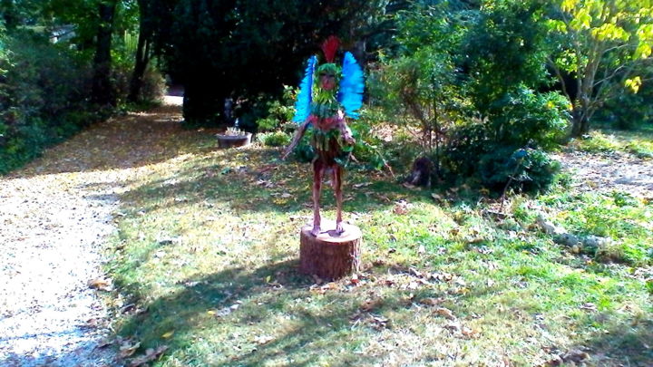 Sculpture intitulée "FILLE DES PLUMES VE…" par Gillsman, Œuvre d'art originale, Métaux