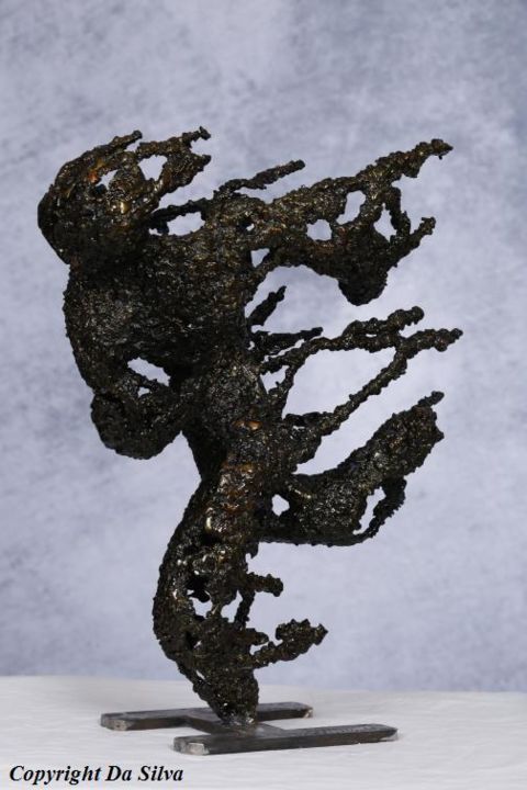 Sculpture intitulée "le temps qui court" par Manuel Dasilva, Œuvre d'art originale, Métaux
