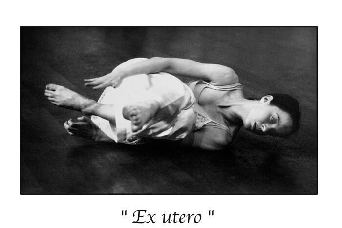 Photographie intitulée "Ex utero" par Marc Acquaviva, Œuvre d'art originale