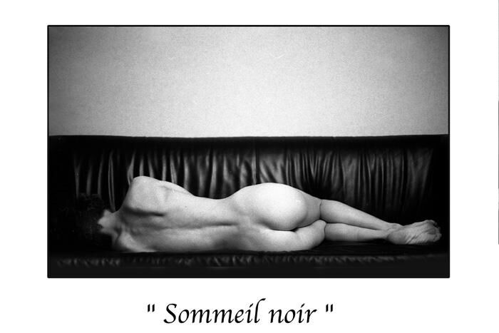 Fotografia intitulada "Sommeil noir" por Marc Acquaviva, Obras de arte originais