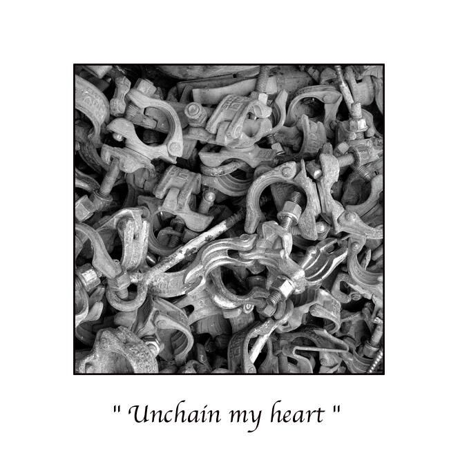 Fotografie mit dem Titel "Unchain my heart" von Marc Acquaviva, Original-Kunstwerk