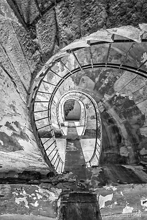 Photographie intitulée "veil escalier" par Marc Knecht Photographe, Œuvre d'art originale, Photographie non manipulée