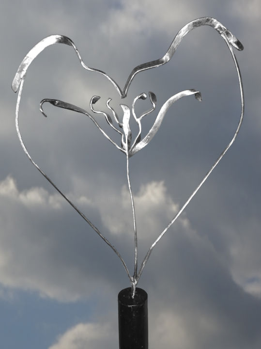 Sculpture titled "La Fleur" by Marc Terrade, Original Artwork, Metals